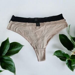 Set Of Two Women Thong 4X